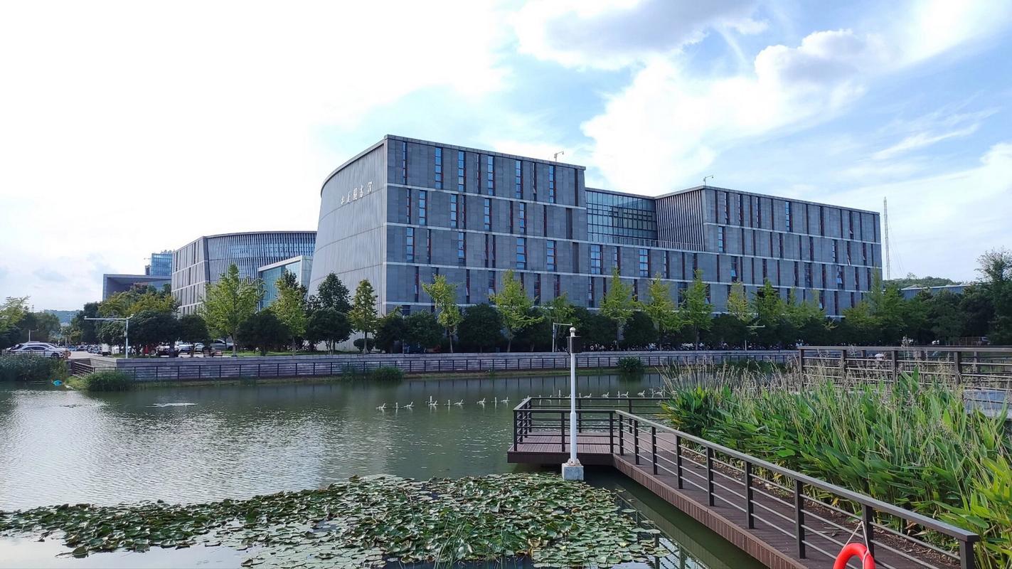 仙林大学城有哪些学校,仙林大学城有哪些学校是一本?(今日头条已更新)-第1张图片-家教网 仙林大学城有哪些学校,仙林大学城有哪些学校是一本?(今日头条已更新)-第1张图片-家教网