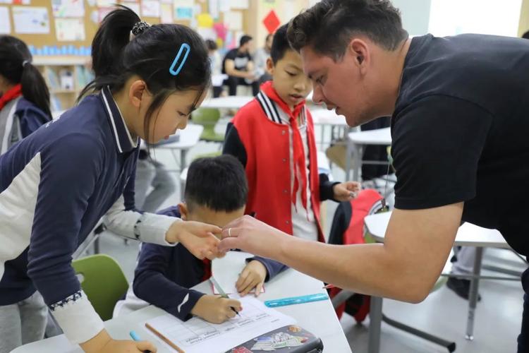 成都有哪些英语培训学校？成都最出名的英语培训学校？(知乎）-第5张图片-家教网